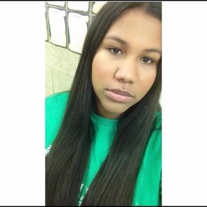 Meet your Posher, Alejandra